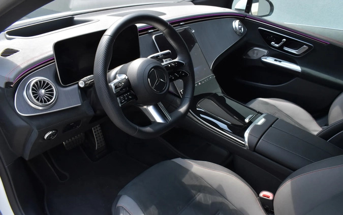 Mercedes-Benz EQE cena 299900 przebieg: 27200, rok produkcji 2022 z Działdowo małe 352